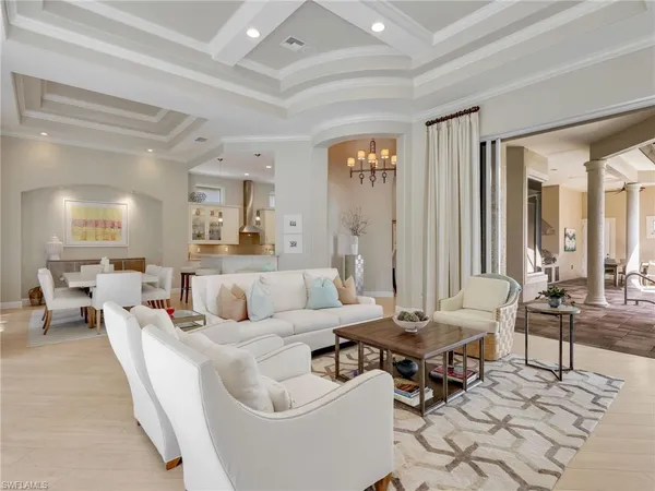 $1,645,000 | 8862 Shenendoah Circle, Naples, FL 34113