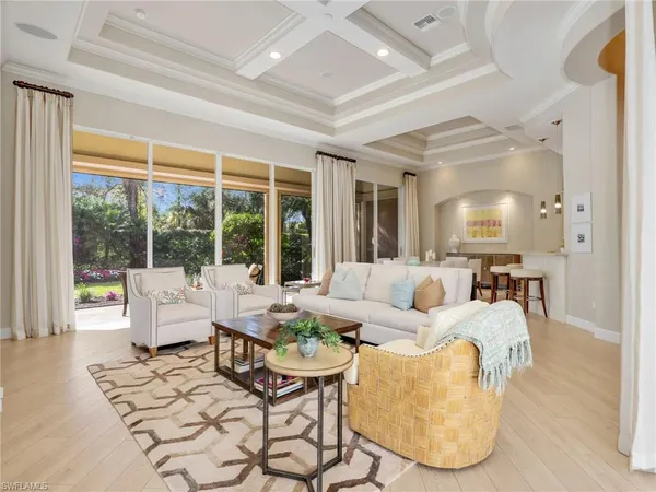 $1,645,000 | 8862 Shenendoah Circle, Naples, FL 34113