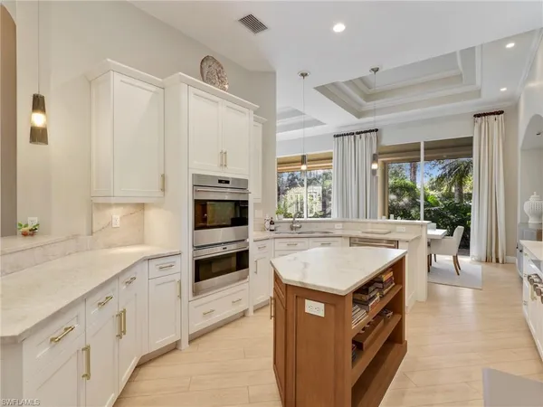 $1,645,000 | 8862 Shenendoah Circle, Naples, FL 34113