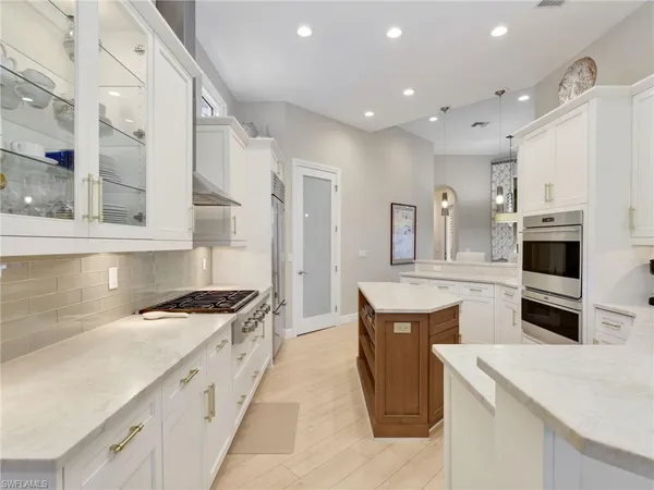 $1,645,000 | 8862 Shenendoah Circle, Naples, FL 34113