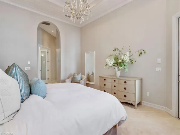 $1,645,000 | 8862 Shenendoah Circle, Naples, FL 34113