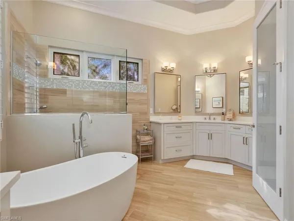 $1,645,000 | 8862 Shenendoah Circle, Naples, FL 34113