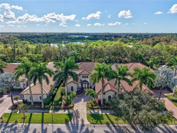 $1,645,000 | 8862 Shenendoah Circle, Naples, FL 34113