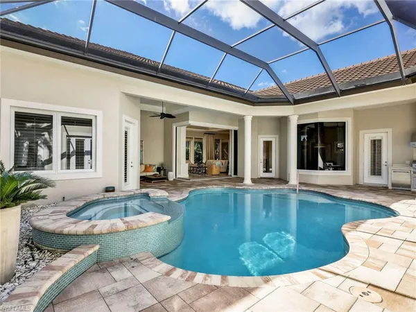 $1,645,000 | 8862 Shenendoah Circle, Naples, FL 34113