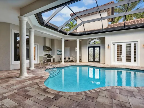 $1,645,000 | 8862 Shenendoah Circle, Naples, FL 34113