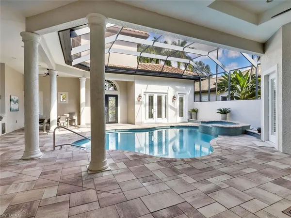 $1,645,000 | 8862 Shenendoah Circle, Naples, FL 34113