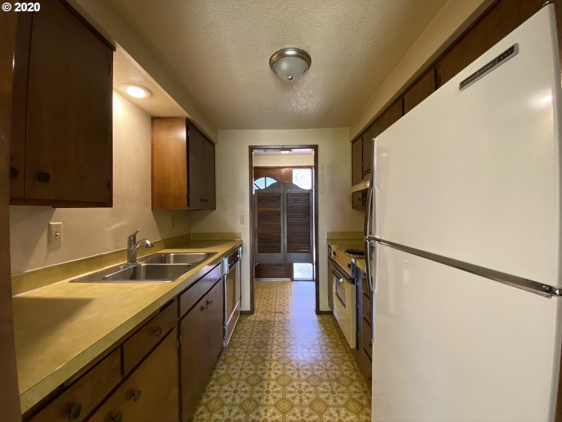 25073 Perkins Road Veneta, OR 97487 - Photo 17 of 32 Gallery Image 17