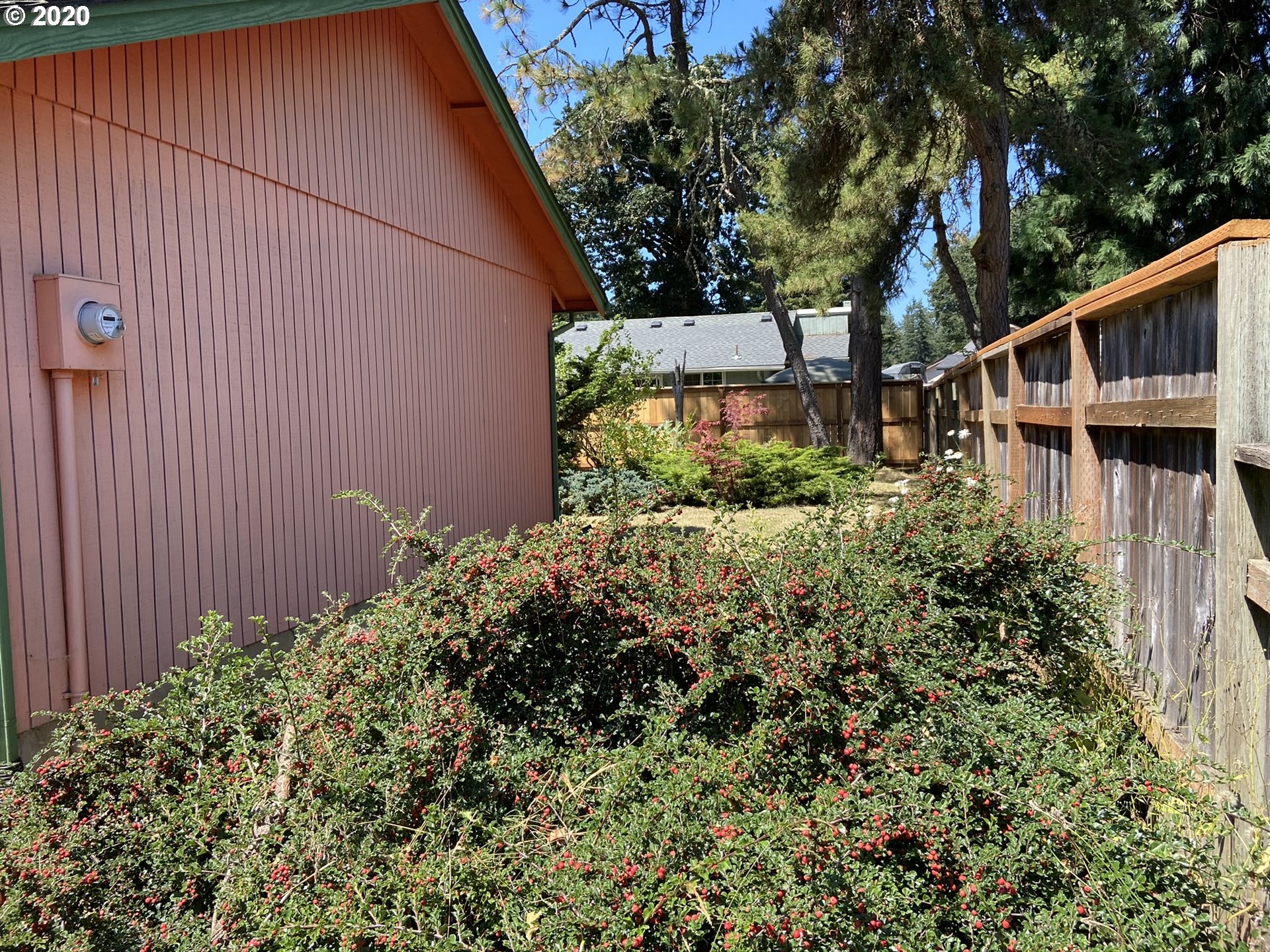 25073 Perkins Road Veneta, OR 97487 - Photo 6 of 32 Gallery Image 6