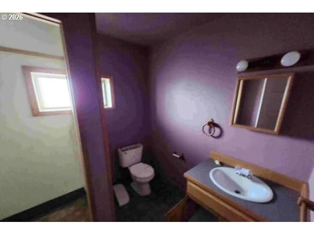 830 3rd Street Southeast Bandon, OR 97411 - Photo 3 of 16