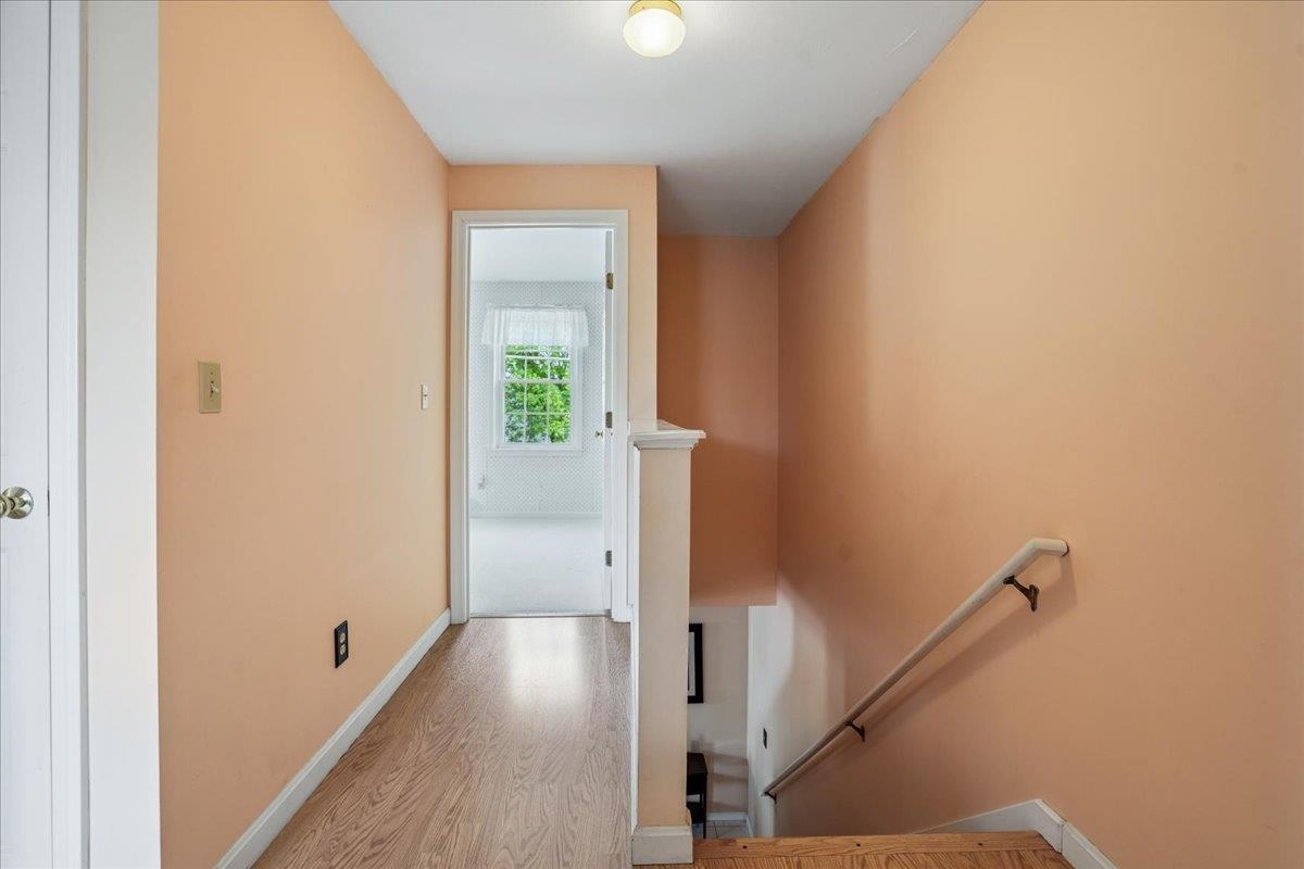 68 Emerald Street Manchester, NH 03103 - Photo 21 of 54