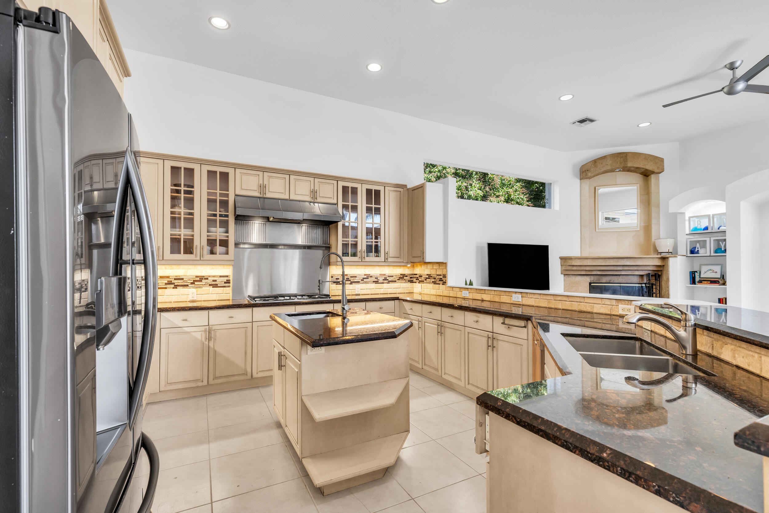 2375 Rabbit Hollowe Circle Delray Beach, FL 33445 - Photo 22 of 62 Eat-In Kitchen & Family Room