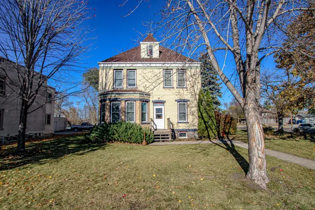 $399,900 | 303 6th Avenue West, Alexandria, MN 56308