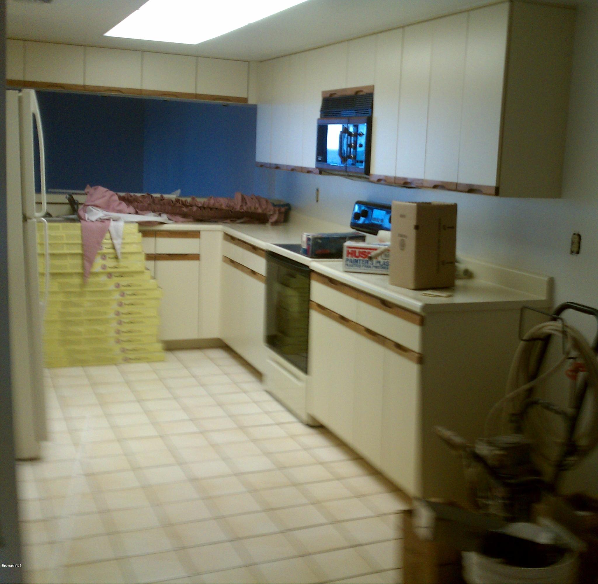 3462 Brockett Road Mims, FL 32754 - Photo 2 of 7 KITCHEN