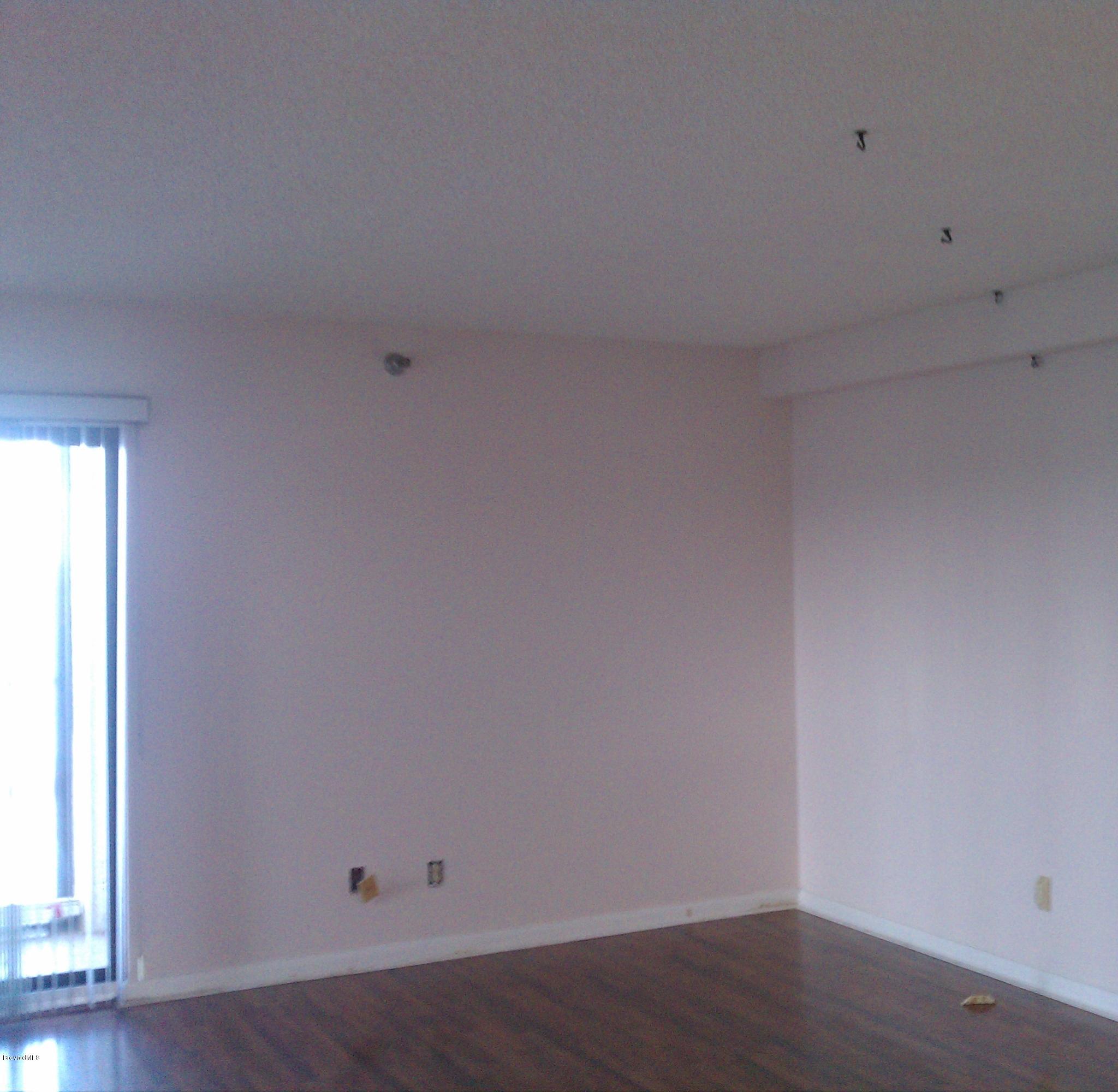 3462 Brockett Road Mims, FL 32754 - Photo 4 of 7 LIVING ROOM