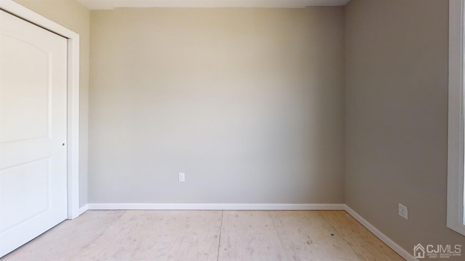 16 Idlewild Road Edison, NJ 08817 - Photo 12 of 15 a view of small space