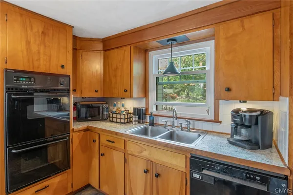 $309,900 | 339 West Genesee Street, Sullivan, NY 13037