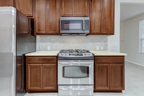 $224,000 | 13600 Breton Ridge Street, Unit 6A, Houston, TX 77070