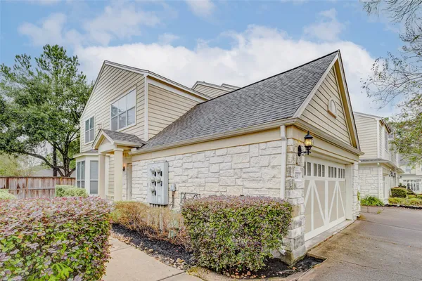 $224,000 | 13600 Breton Ridge Street, Unit 6A, Houston, TX 77070