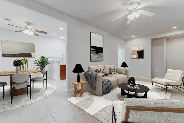 $224,000 | 13600 Breton Ridge Street, Unit 6A, Houston, TX 77070