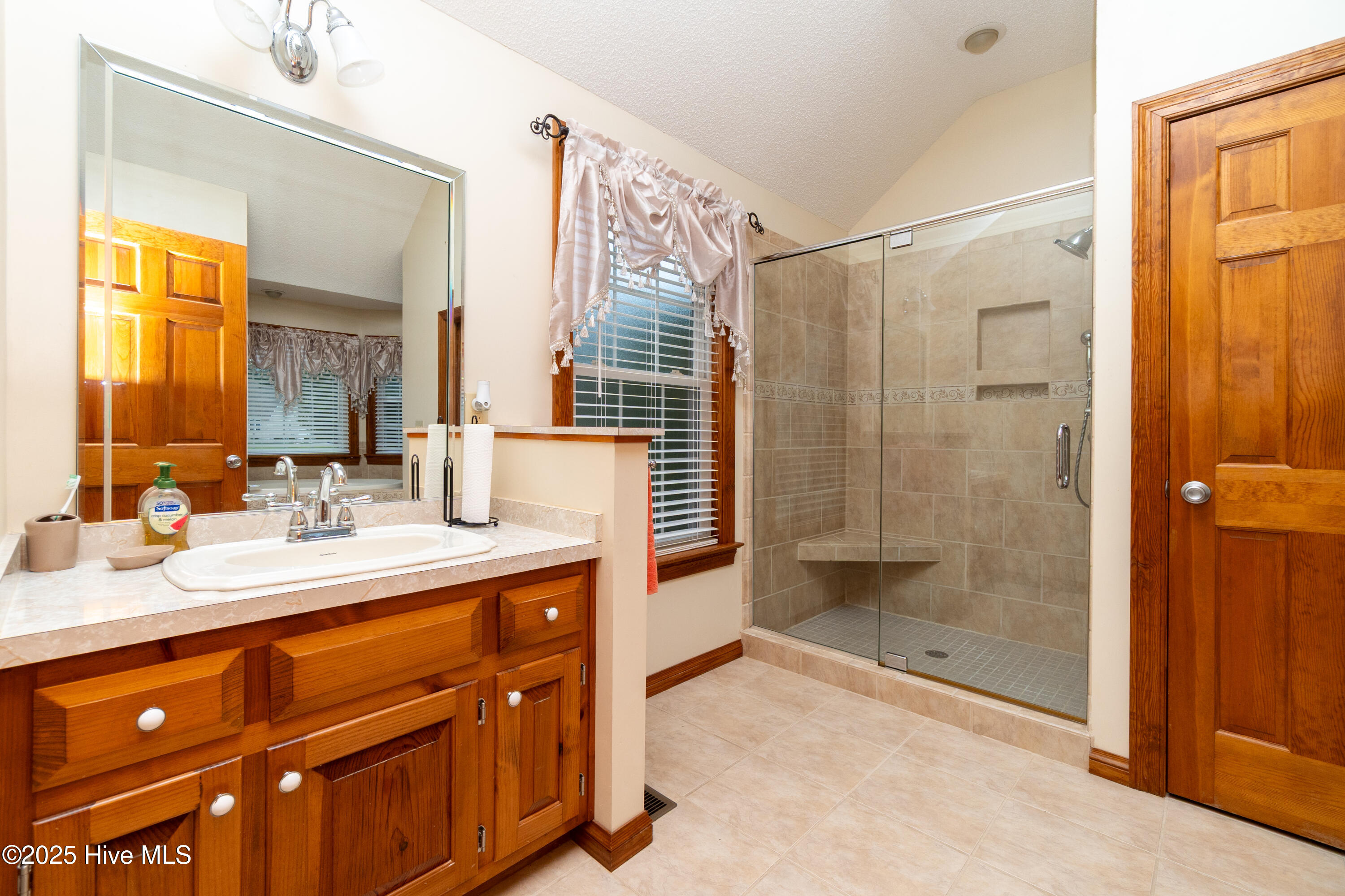 122 Dozier Road Moyock, NC 27958 - Photo 17 of 30 Bathroom 1