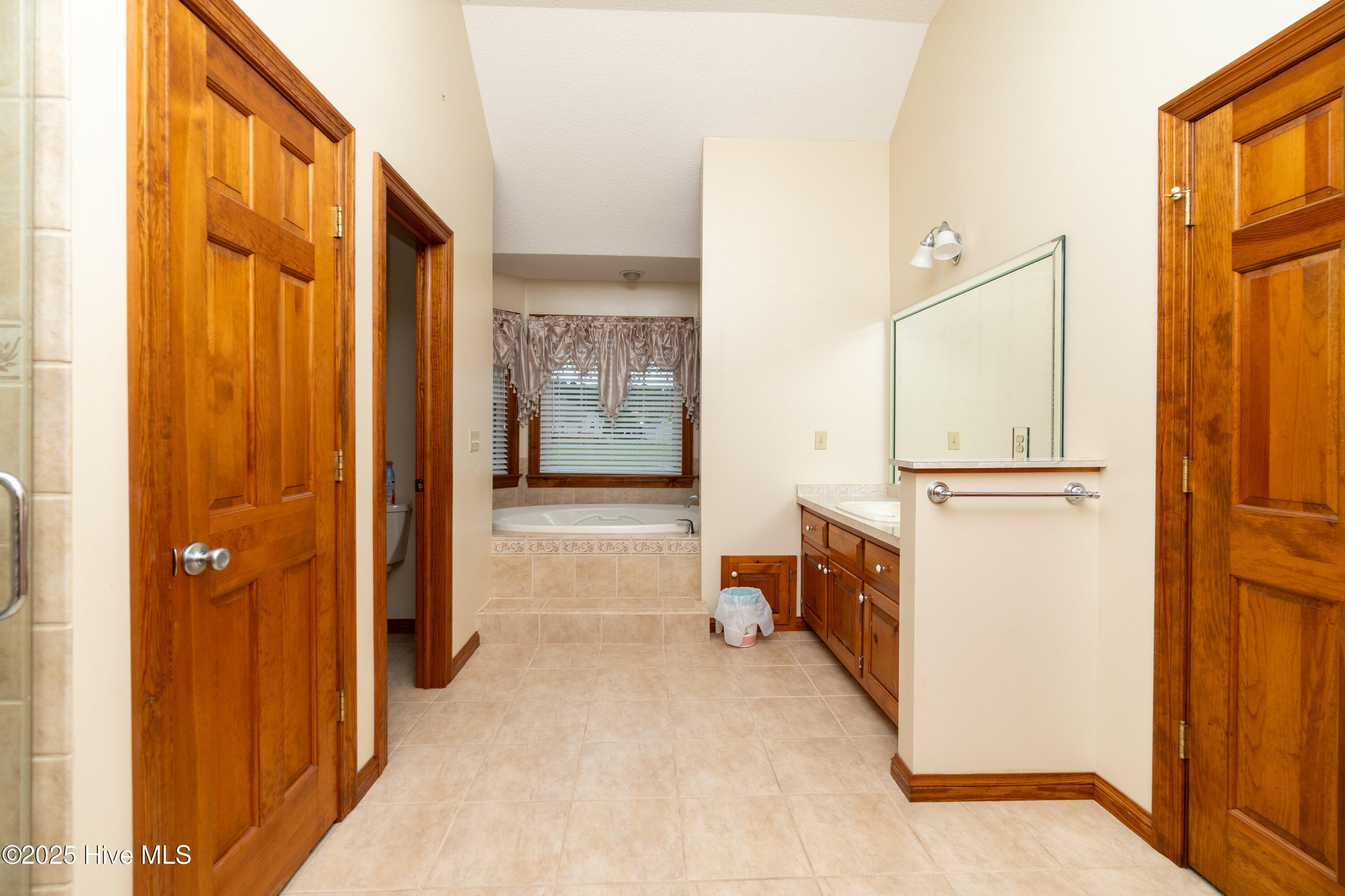 122 Dozier Road Moyock, NC 27958 - Photo 19 of 30 Bathroom 1