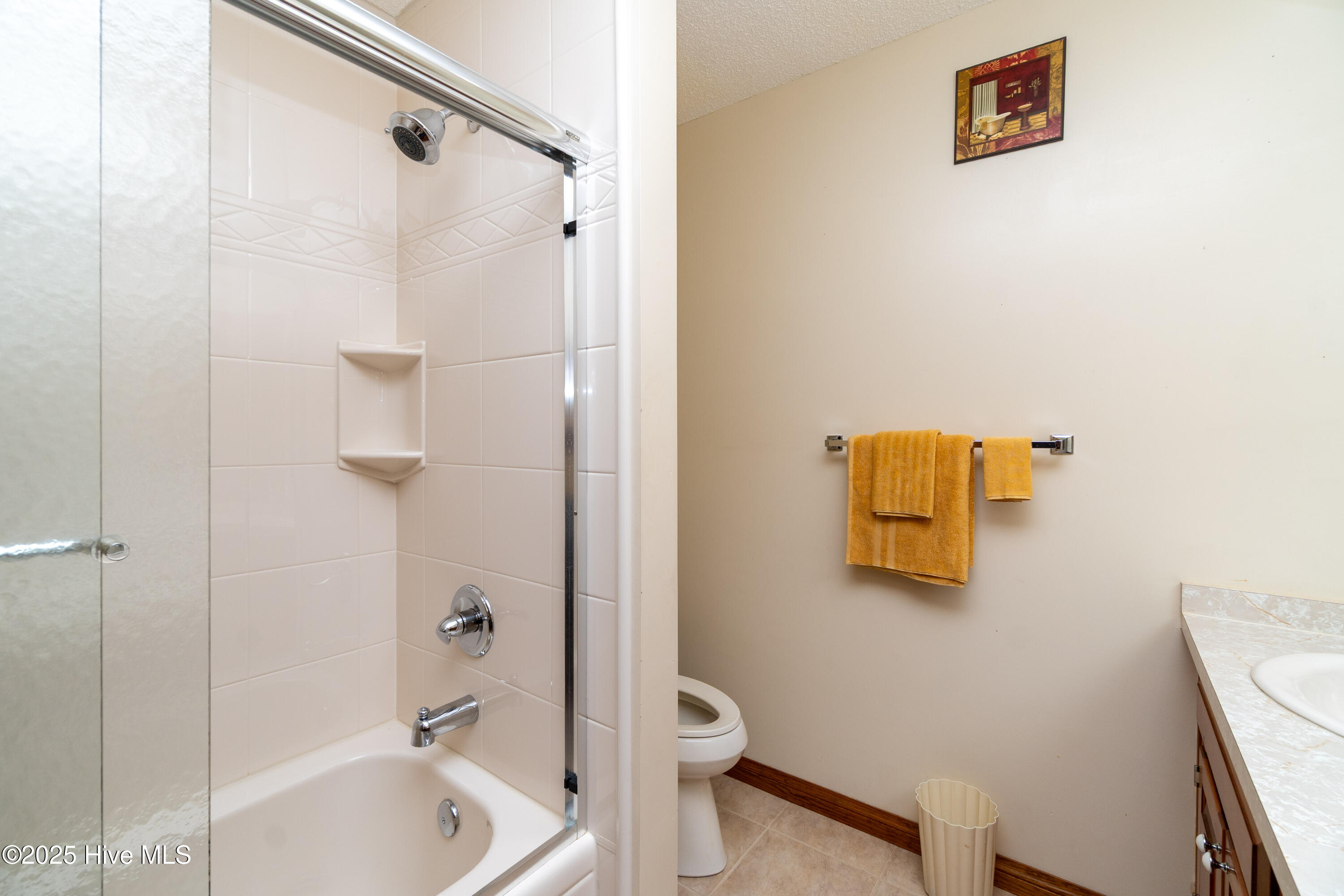 122 Dozier Road Moyock, NC 27958 - Photo 25 of 30 Bathroom 2