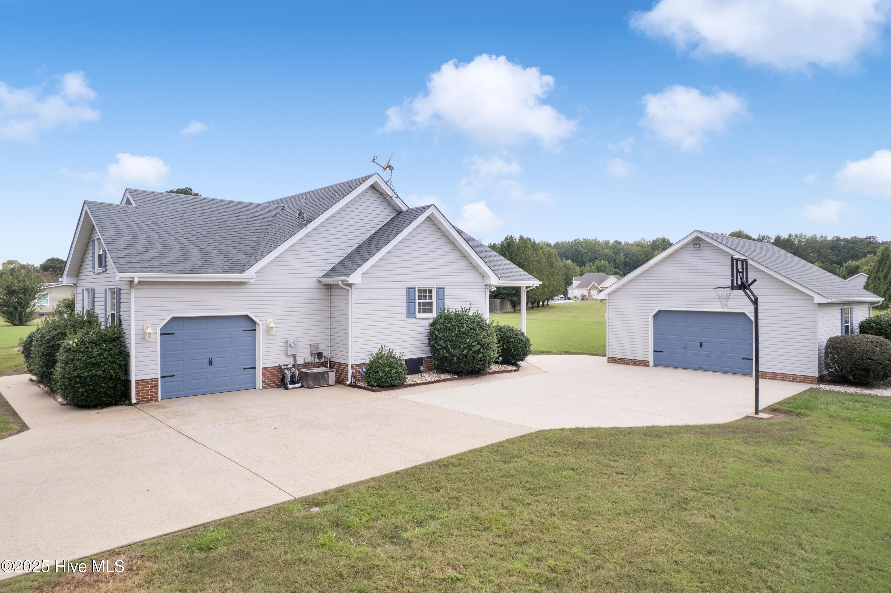 122 Dozier Road Moyock, NC 27958 - Photo 6 of 30 DJI_0151