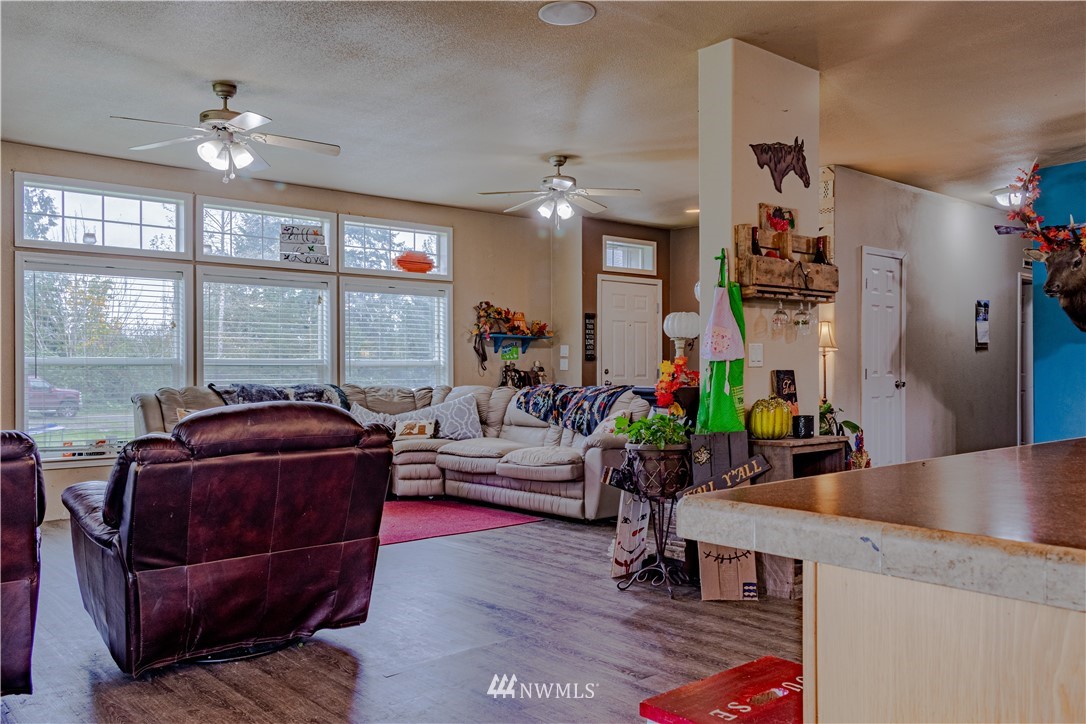 652 Gore Road Onalaska, WA 98570 - Photo 4 of 25 Gallery Image 4