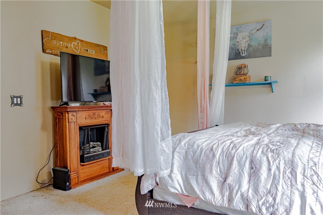 652 Gore Road Onalaska, WA 98570 - Photo 10 of 25 Gallery Image 10