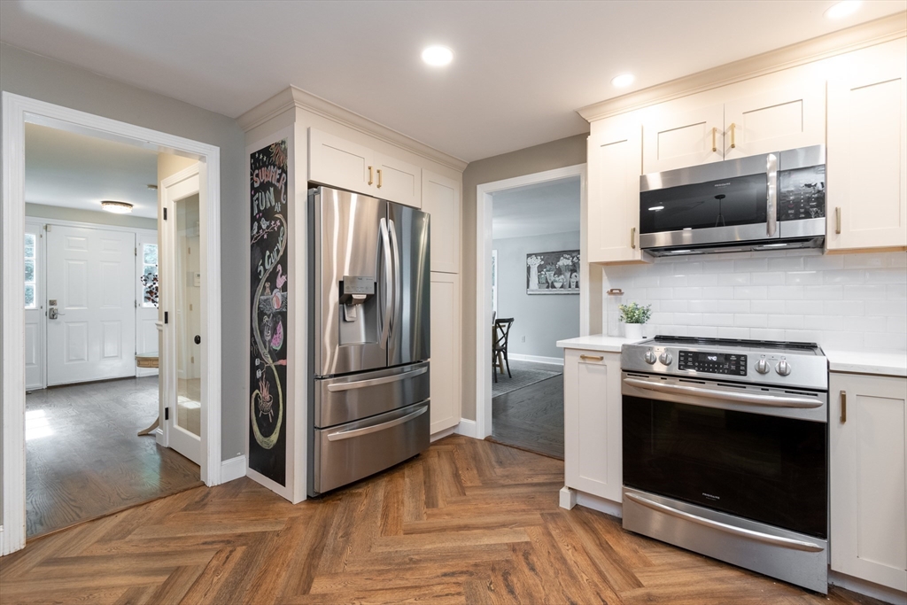 5 Curve Road Stoneham, MA 02180 - Photo 8 of 42 Gallery Image 8