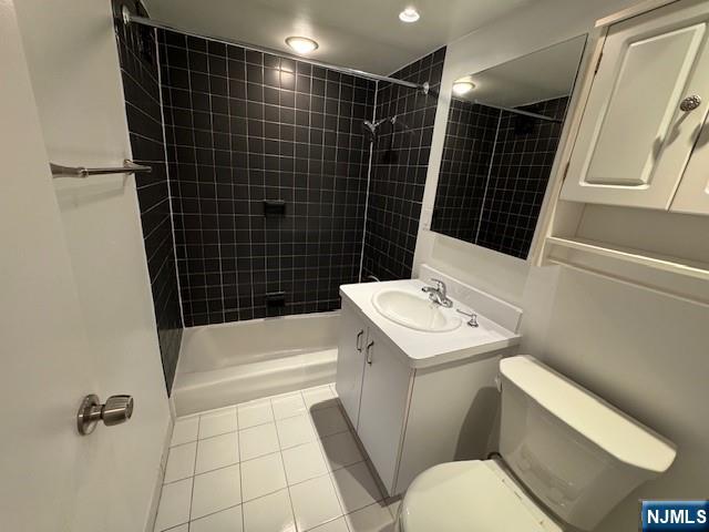 1203 River Road, Unit 17G Edgewater, NJ 07020 - Photo 10 of 15 Gallery Image 10