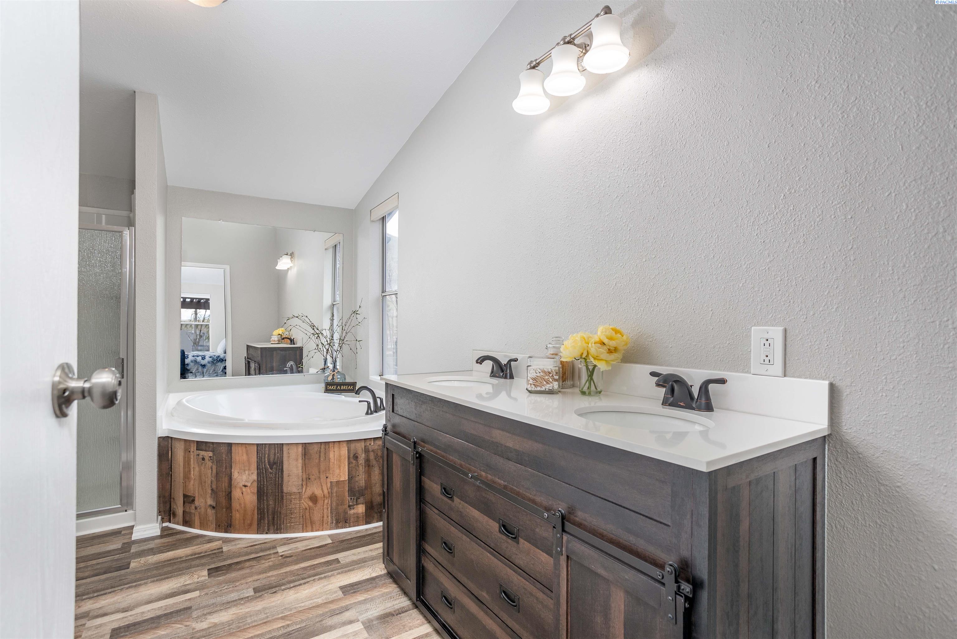 17313 East Ruppert Road Benton City, WA 99320 - Photo 12 of 30 Gallery Image 12