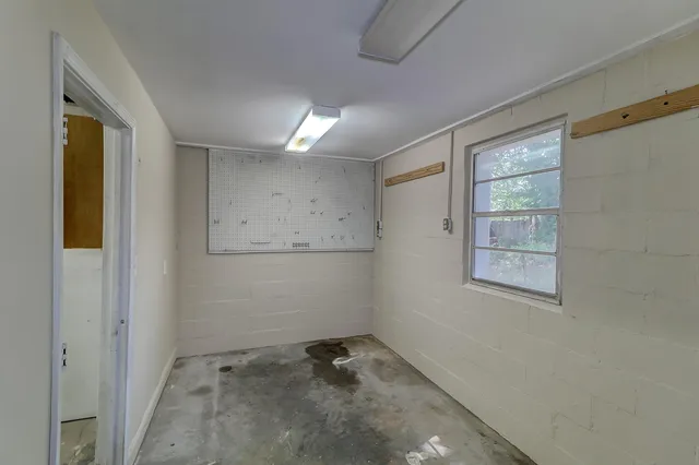 $2,100 | 5639 Flanders Avenue, North Charleston, SC 29406