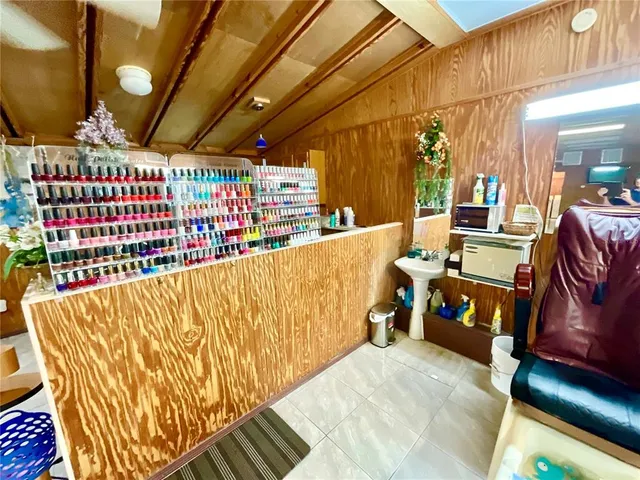 a view of an outdoor space