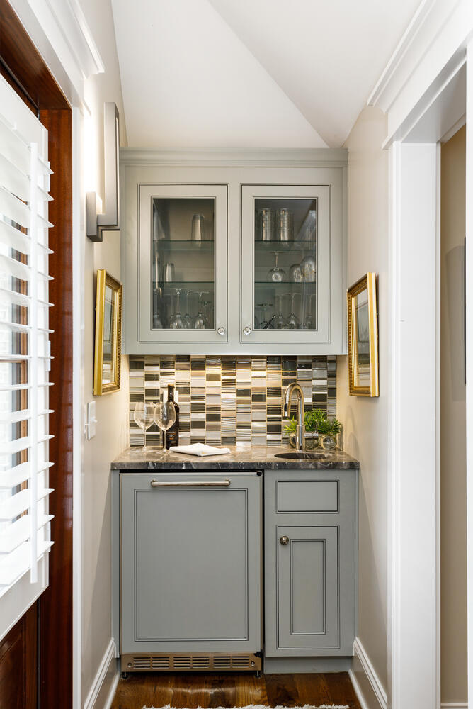 177 Ponsbury Road Mount Pleasant, SC 29464 - Photo 34 of 60 Wet Bar Second Floor