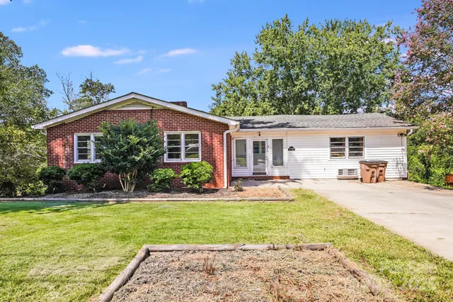 $300,000 | 830 Cabaniss Drive, Shelby, NC 28152