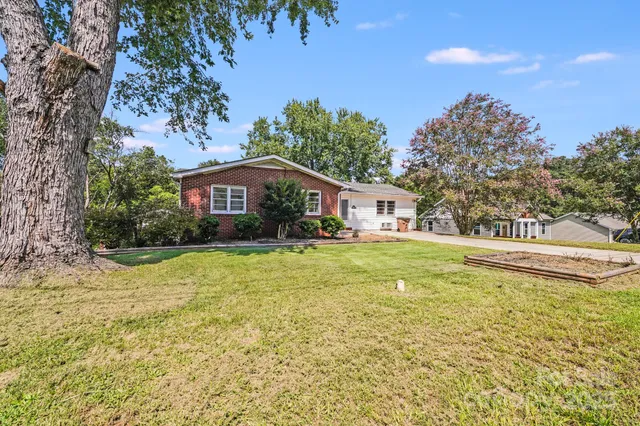 $300,000 | 830 Cabaniss Drive, Shelby, NC 28152