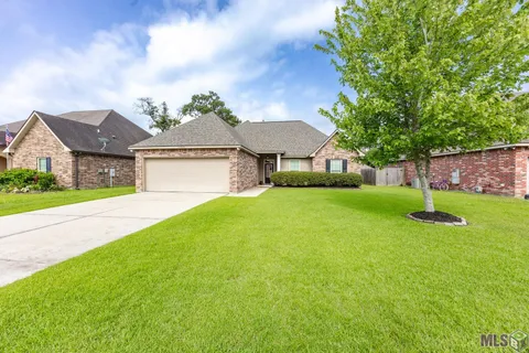 $310,000 | 14371 Stonegate Manor Drive, Gonzales, LA 70737