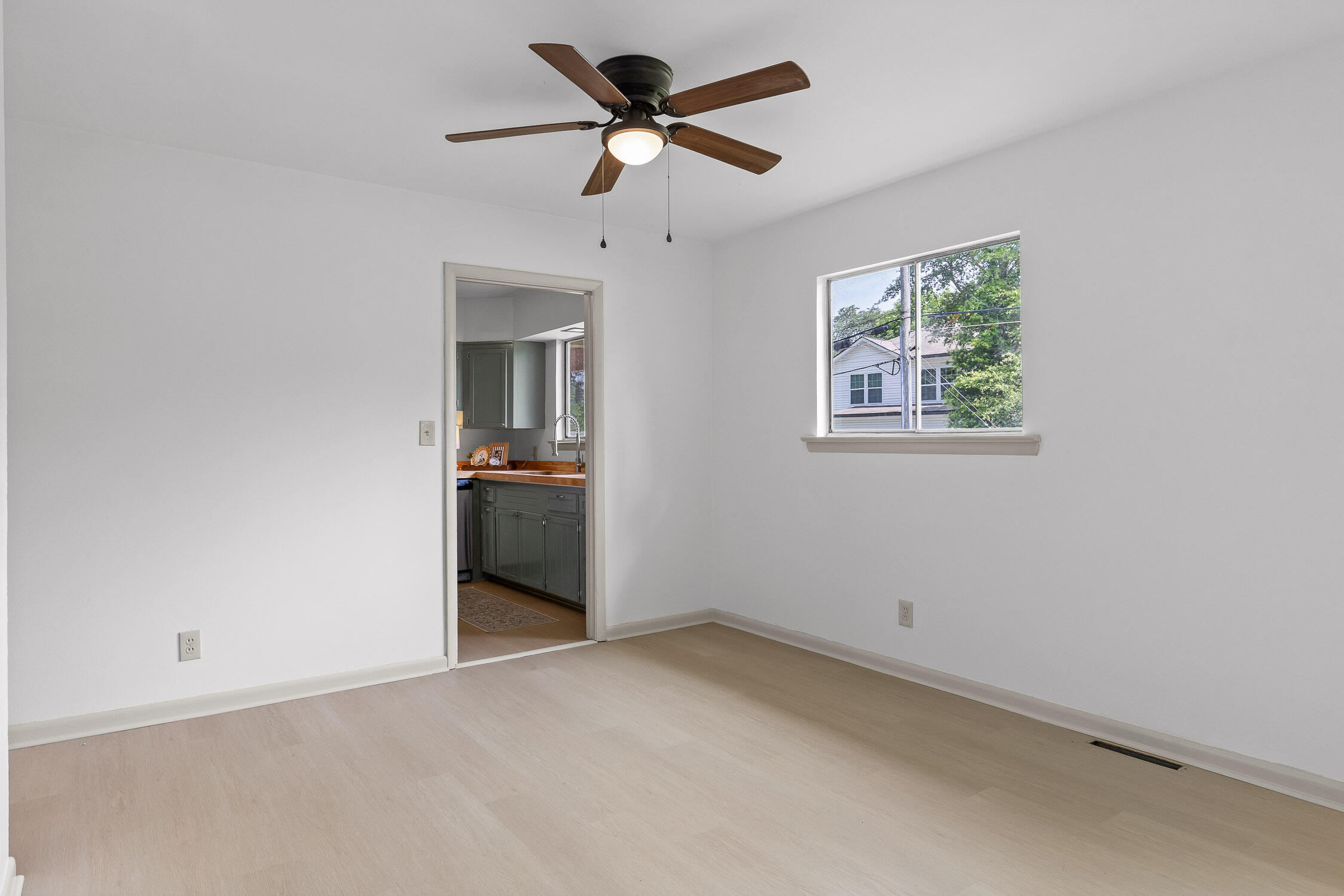 2001 McBrien Road Chattanooga, TN 37412 - Photo 7 of 39 18-McBrien-18