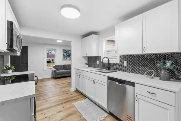 $156,000 | 2208 Maplewood Road, Fort Wayne, IN 46819