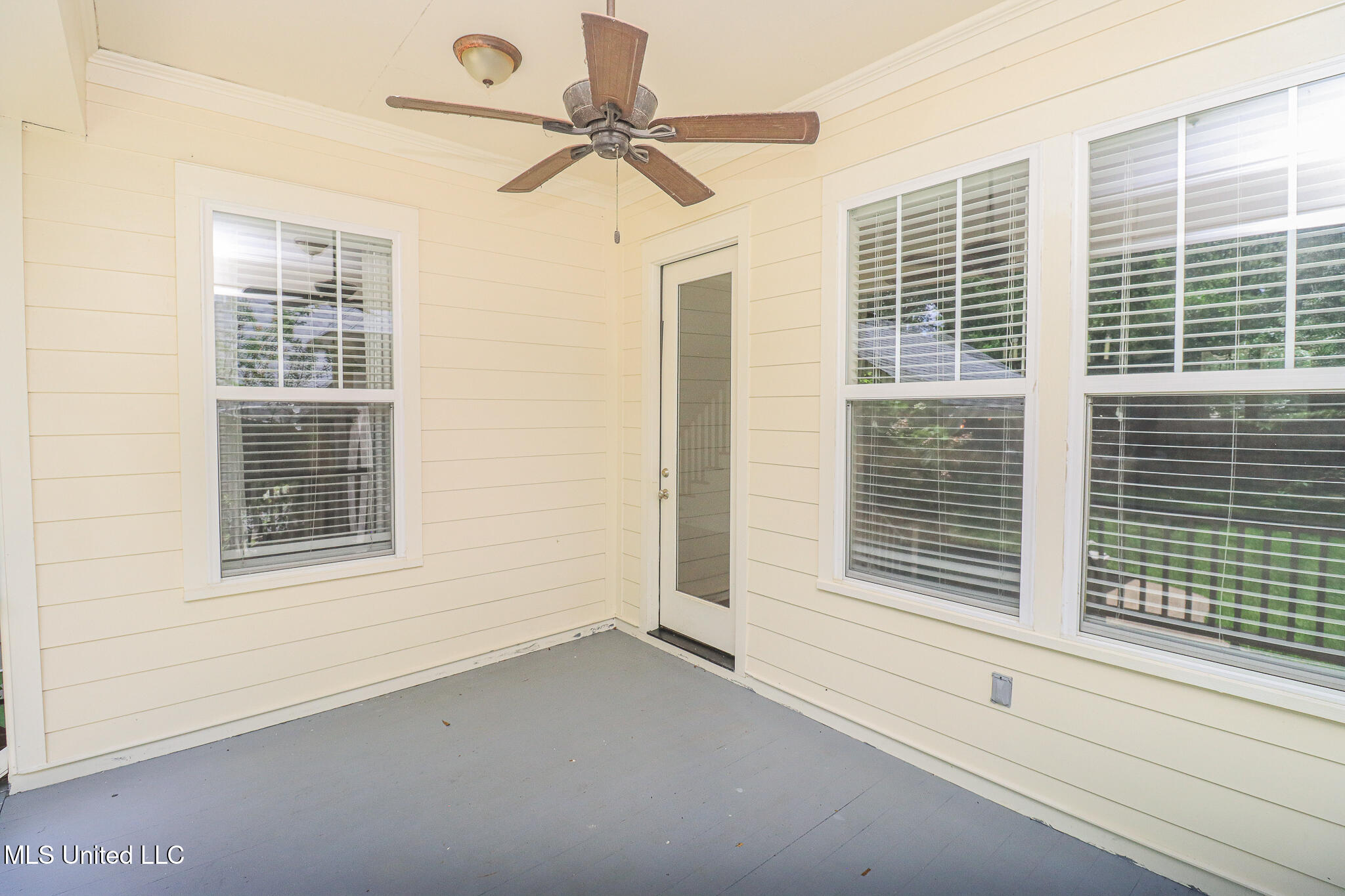 505 Dunton Road Clinton, MS 39056 - Photo 32 of 116 505 Dunton Rd 23