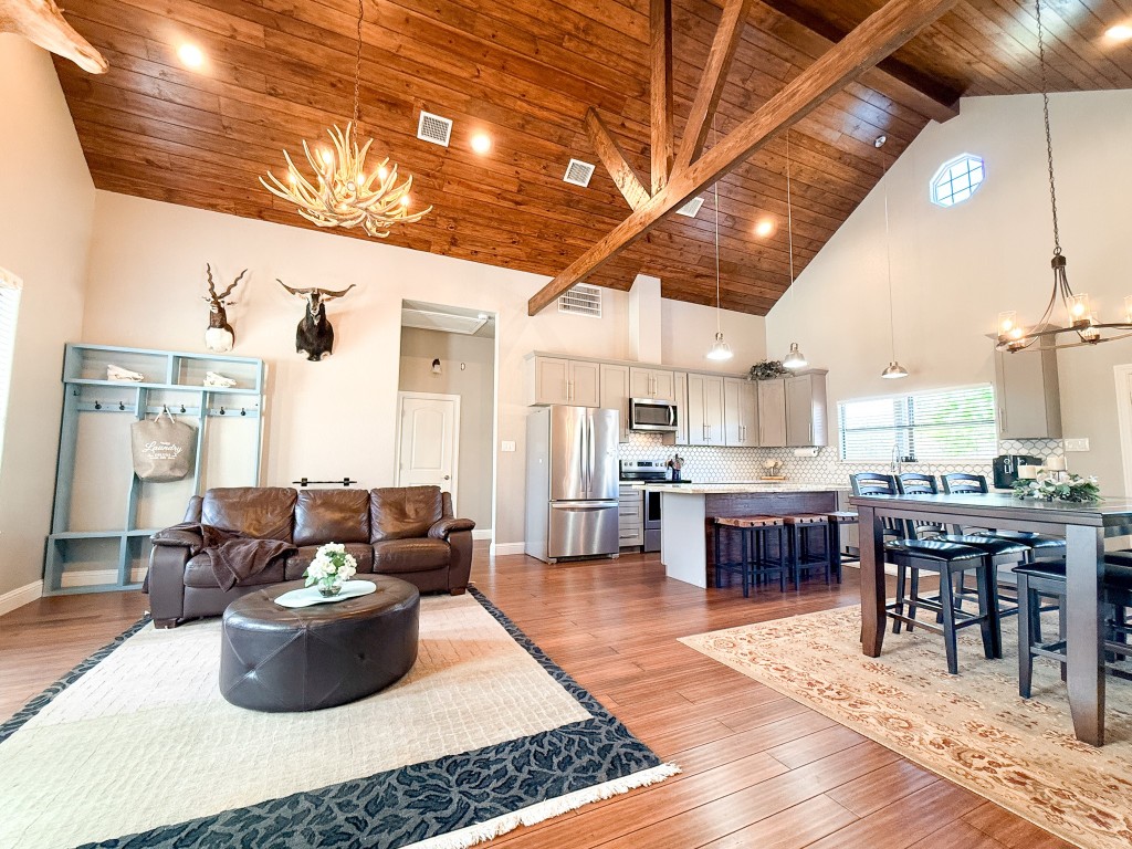 214 Hunters Hill Road Oakhurst, TX 77359 - Photo 7 of 29