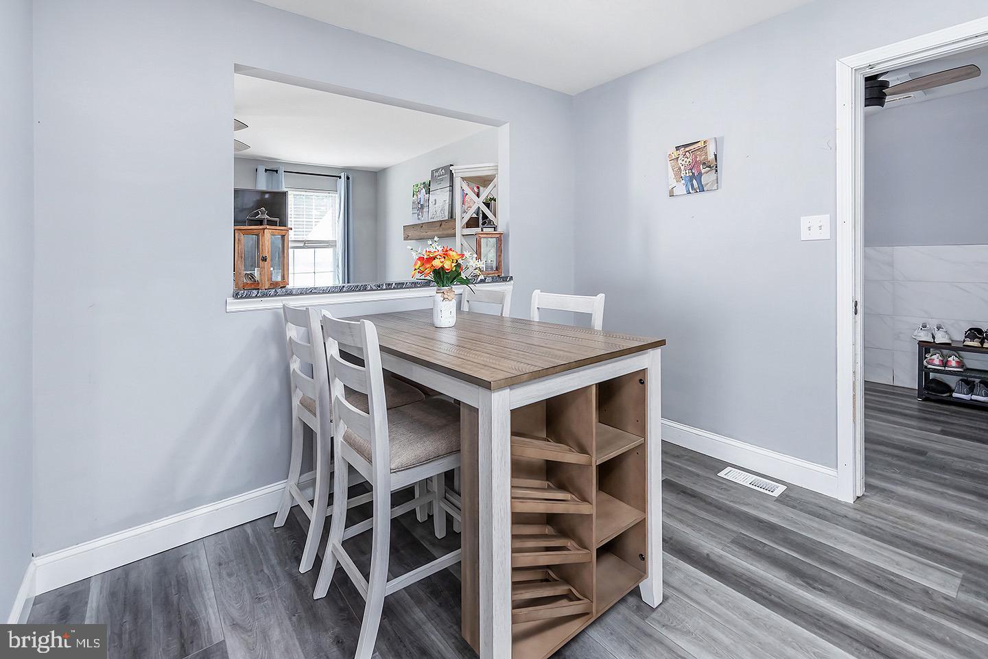 548 School House Road Williamstown, NJ 08094 - Photo 7 of 21 Breakfast Nook