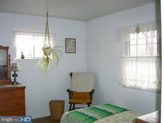 3160 Chestnut Hill Road Pottstown, PA 19465 - Photo 4 of 6 Gallery Image 4