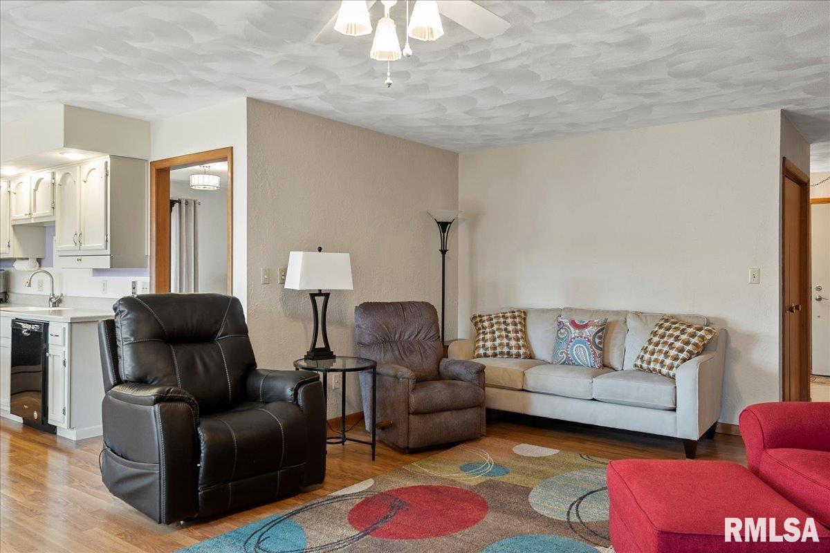 2521 Huntleigh Road Springfield, IL 62704 - Photo 18 of 41