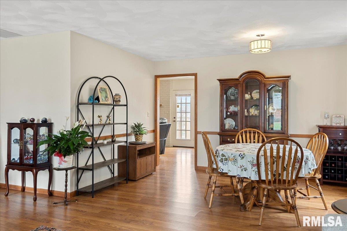 2521 Huntleigh Road Springfield, IL 62704 - Photo 5 of 41