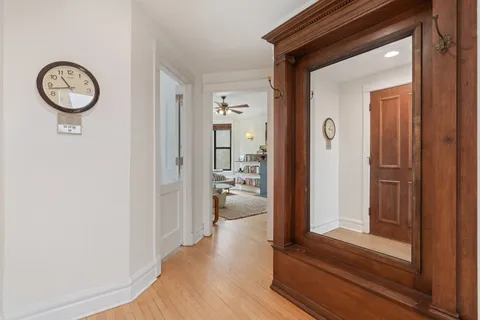 $450,000 | 5114 North Kenmore Avenue, Unit 3S, Chicago, IL 60640