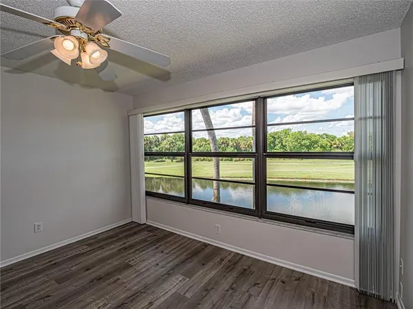 $1,600 | 28 Plantation Drive, Unit 202, Vero Beach, FL 32966