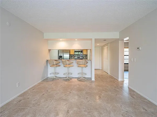 $1,600 | 28 Plantation Drive, Unit 202, Vero Beach, FL 32966