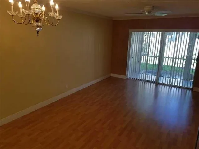 $1,950 | 8750 Royal Palm Boulevard, Unit 106, Coral Springs, FL 33065